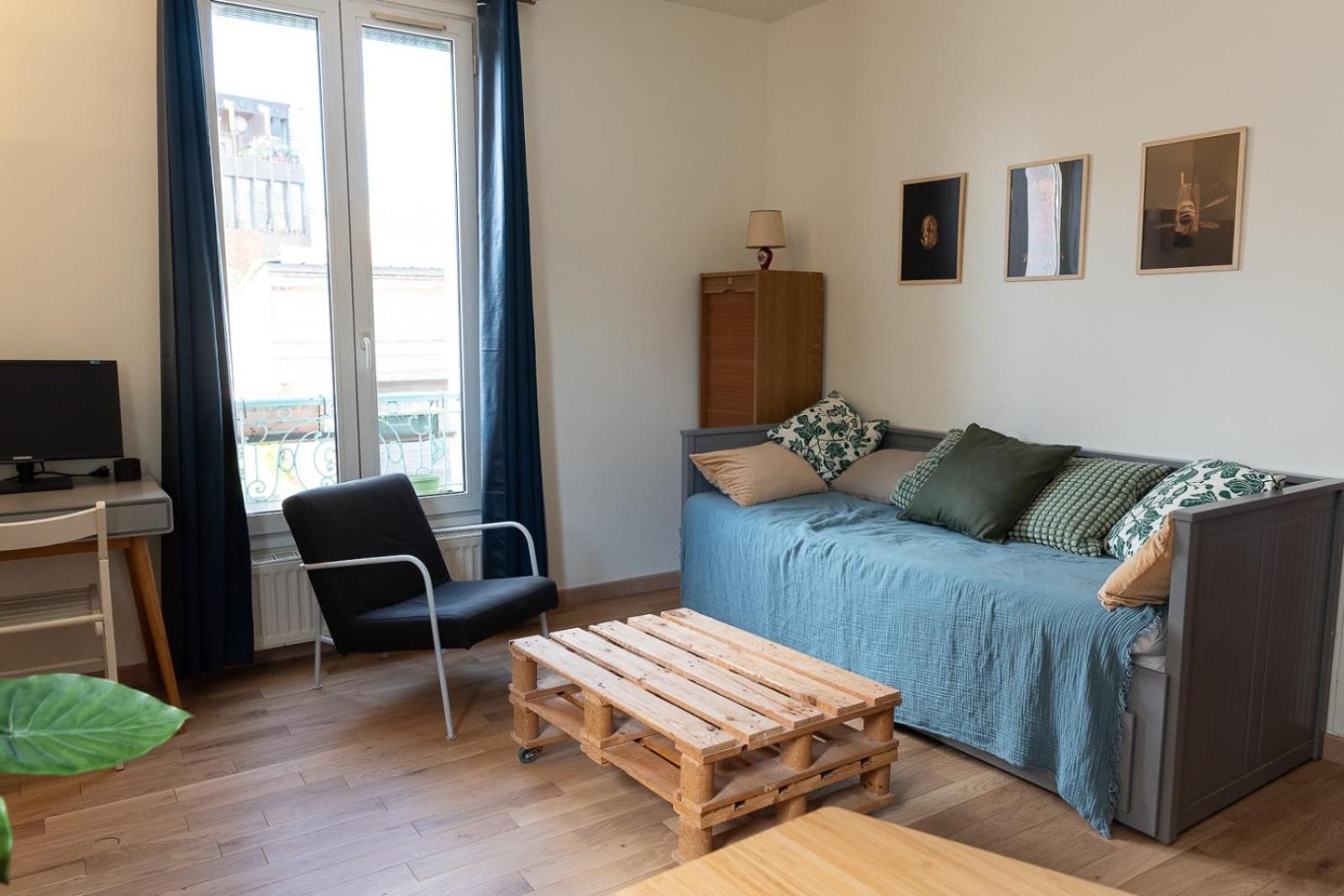 Confortable Deux Pieces Aux Portes De Paris بانيوليه المظهر الخارجي الصورة